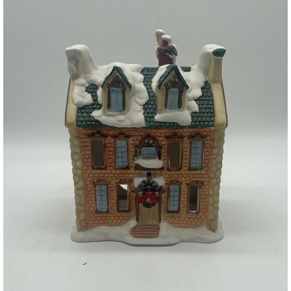 Dickensville Collectibles Porcelain Lighted House With Box 1989 - Picture 7 of 7